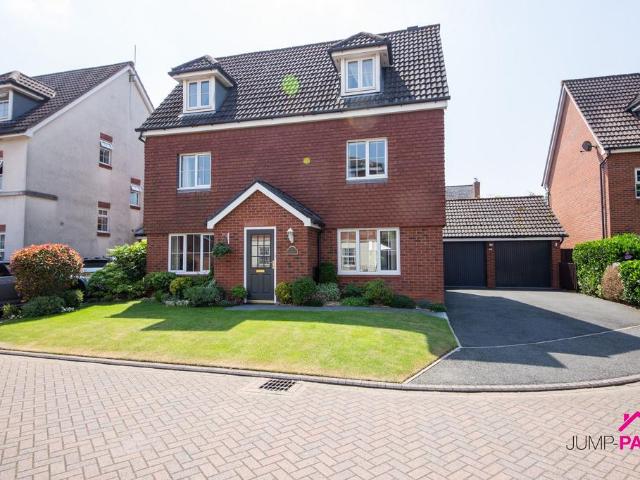House for sale in Winwick Park, Warrington