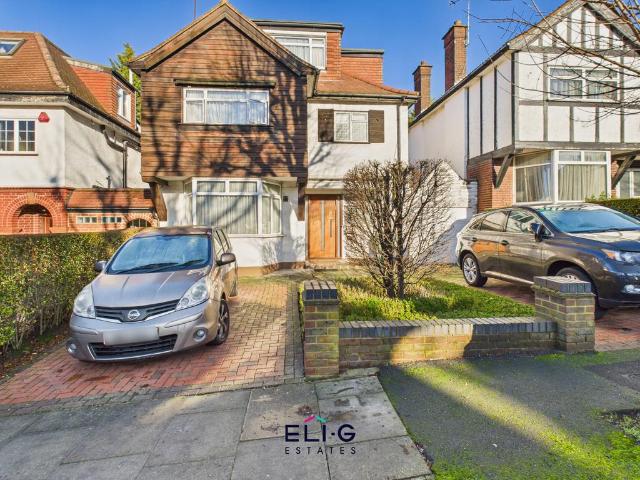 House for sale in Temple Fortune, Greater London