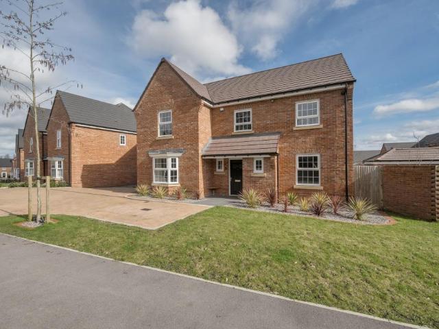 House for sale in Shaw, West Berkshire