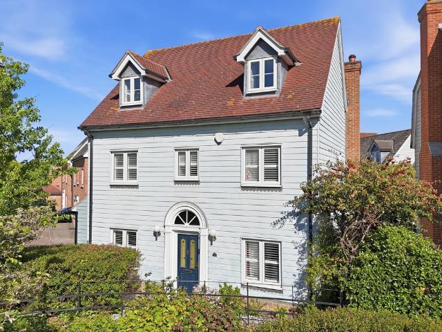 House for sale in Grays, Essex