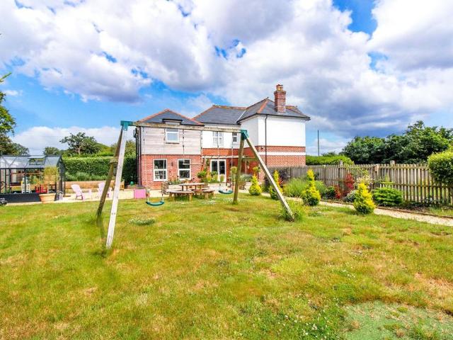 House for sale in Burton and Winkton