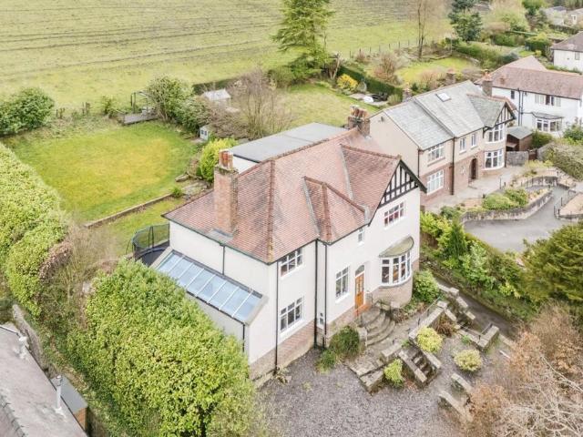 House for sale in Charlesworth, East Midlands