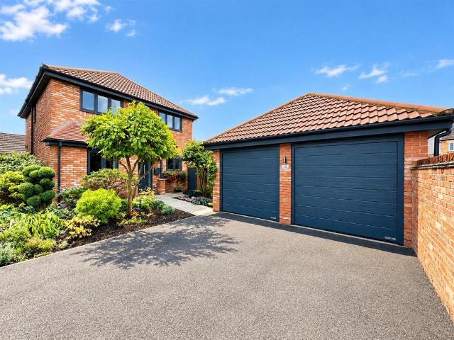 House for sale in Howden, Hull and East Yorkshire