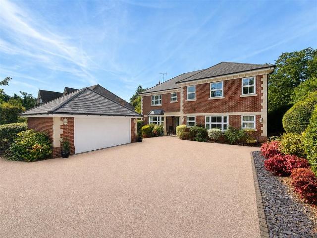 House for sale in Sunningdale