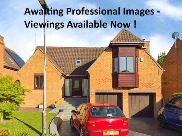 House for sale in Ortongate Centre, Peterborough