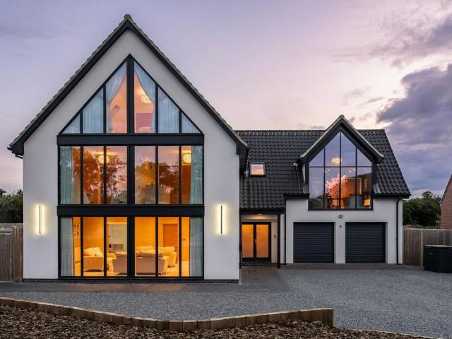 House for sale in Salhouse, Crostwick
