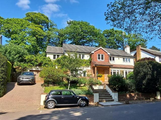 House for sale in Bickley, Greater London