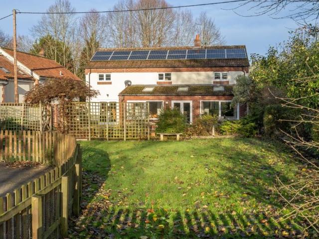 House for sale in Lamas, Crostwick