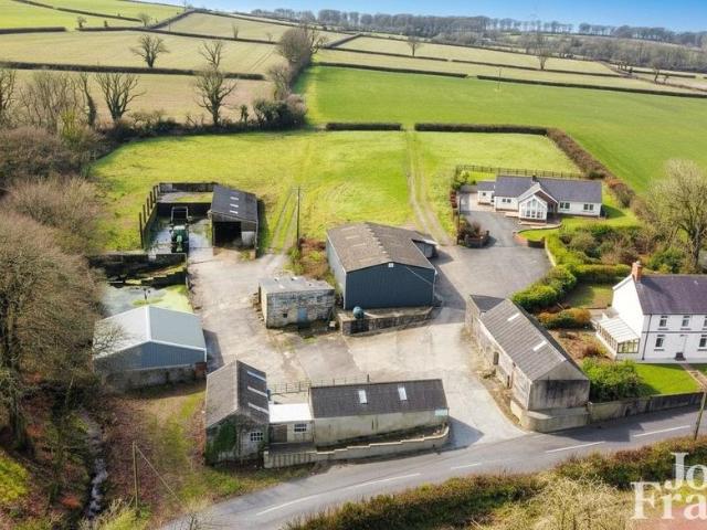 House for sale in Lampeter Velfrey, Tavernspite