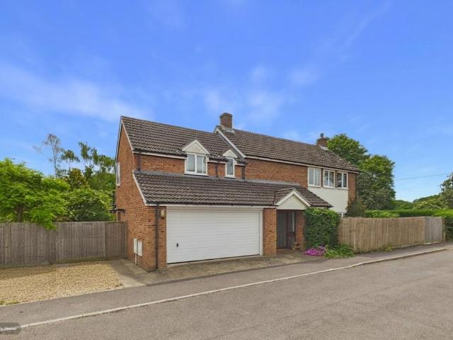 House for sale in Arrington, Cambridgeshire