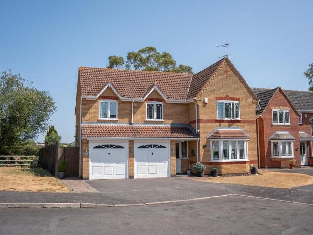 House for sale in Stanford On Avon, Leicestershire