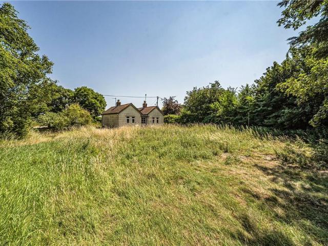 House for sale in Chiseldon, Swindon