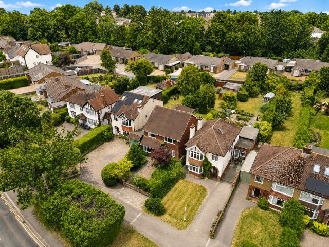 House for sale in Five Acres, Hertfordshire