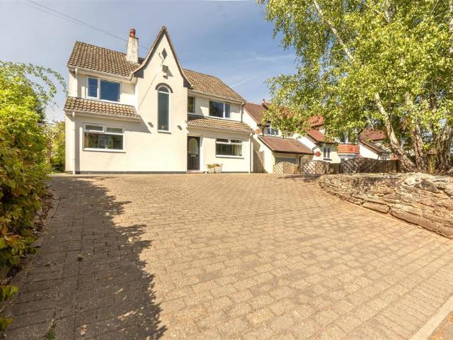 House for sale in Stourbridge, West Midlands