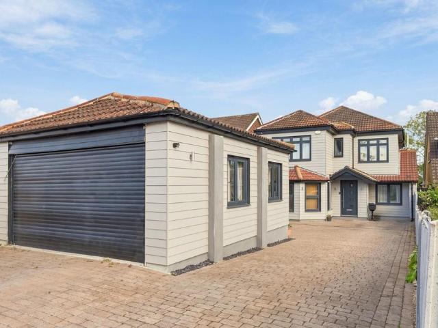 House for sale in Crays Hill, Basildon