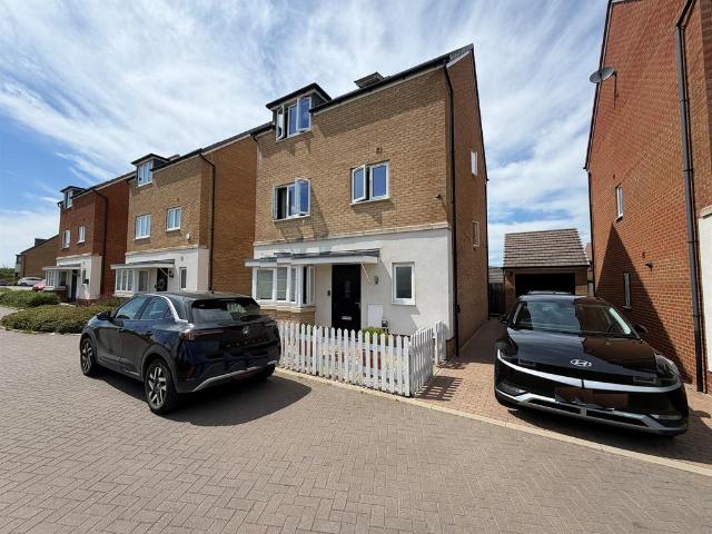 House for sale in Hampton Hargate, Peterborough