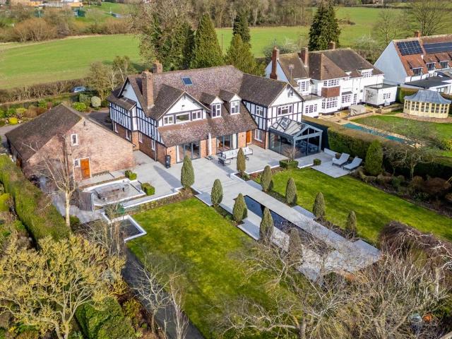 House for sale in Stanford On Avon, Leicestershire