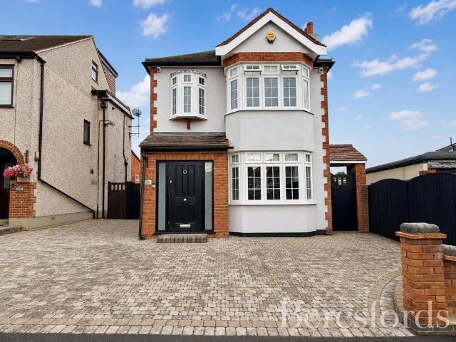 House for sale in London Borough of Havering, Greater London