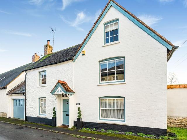 House for sale in Haddenham, Buckinghamshire