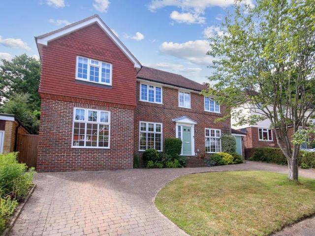 House for sale in Perryfields, West Sussex