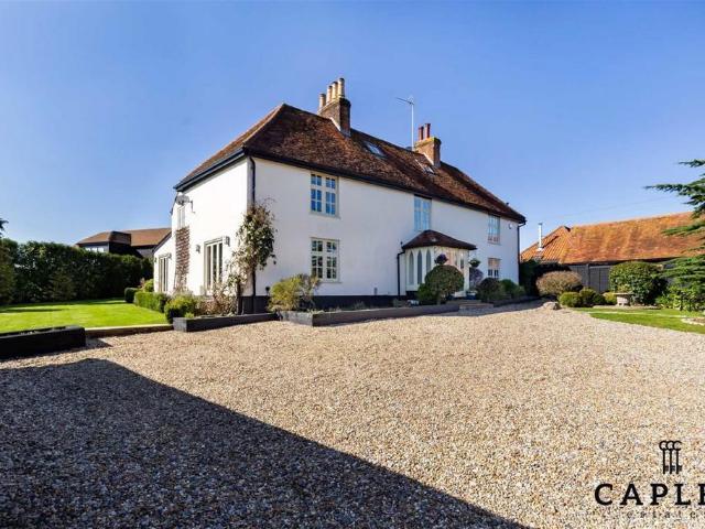 House for sale in Coopersale Street, Epping