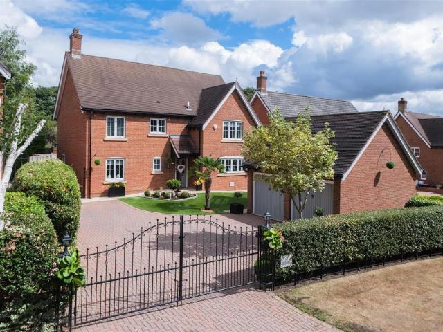 House for sale in Littler, Cheshire