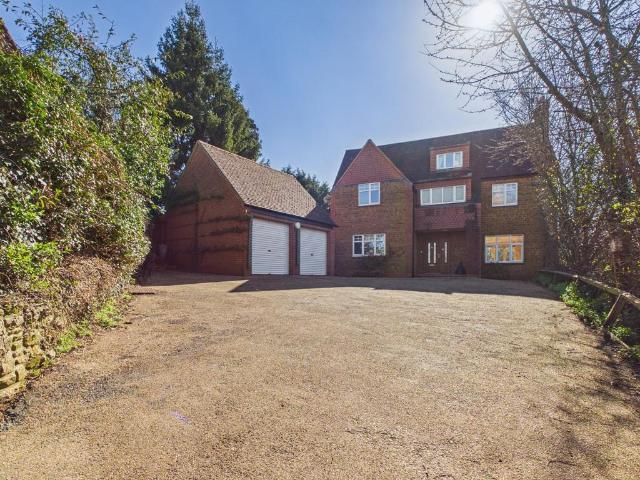 House for sale in Kingsthorpe, Northamptonshire