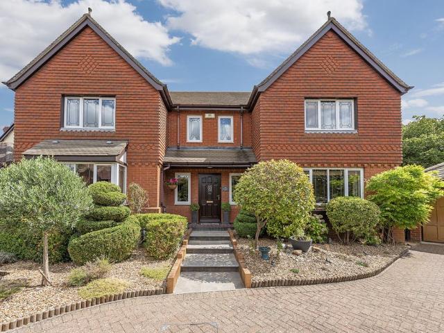 House for sale in King's Walden, Hertfordshire