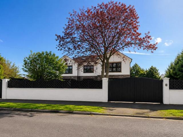 House for sale in Formby, Sefton