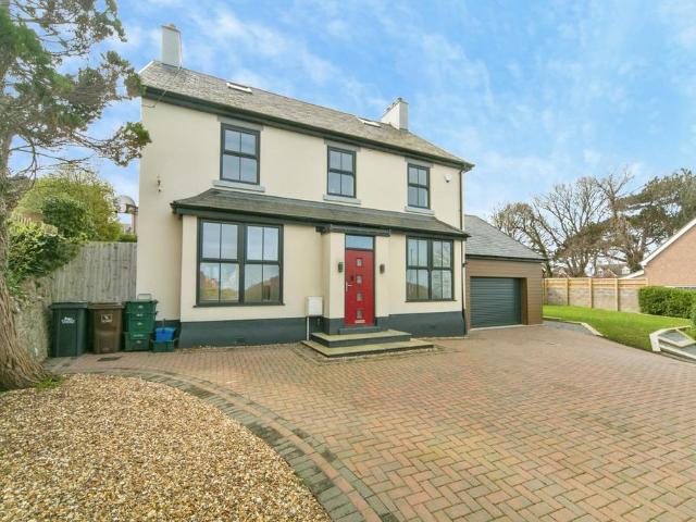 House for sale in Old Colwyn, Wales