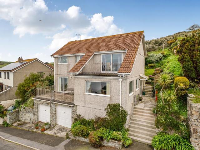 House for sale in Downderry, Cornwall