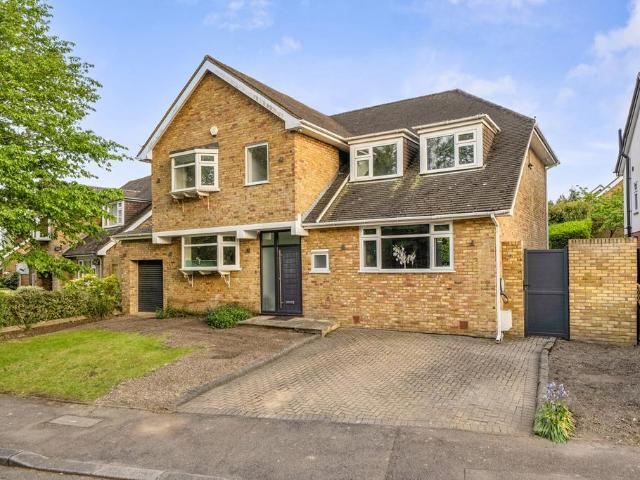 House for sale in Pinner, Greater London