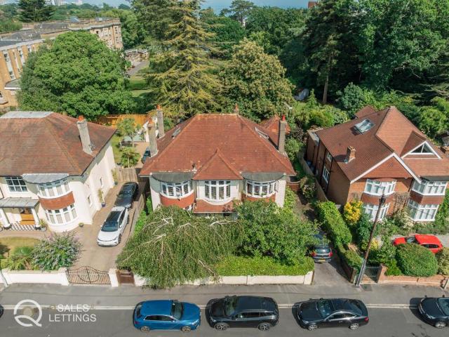 House for sale in Branksome Chine, Branksome Park