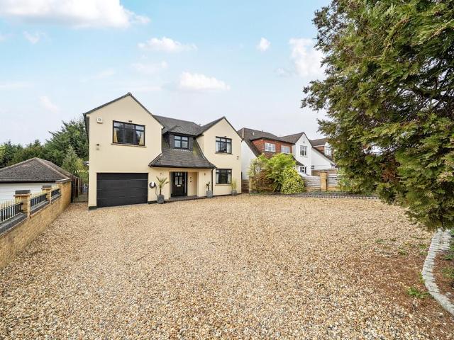 House for sale in Leesons, Greater London