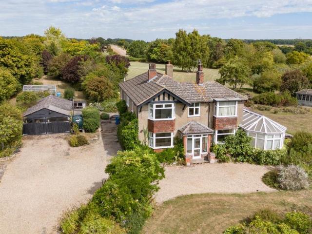 House for sale in Chelmondiston, Suffolk