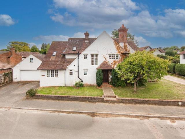 House for sale in Sandown Park, Kent