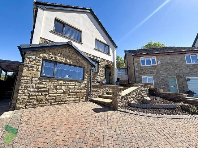 House for sale in Knowle Fold, Darwen