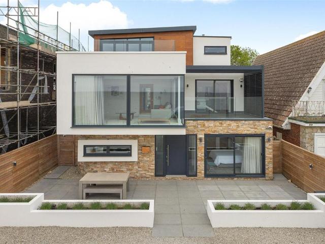 House for sale in Mariner's View, The Bridge