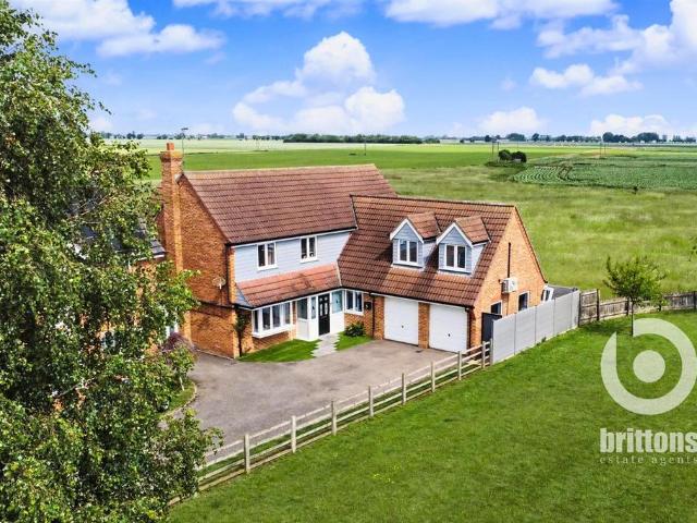 House for sale in Gosberton Clough, Lincolnshire