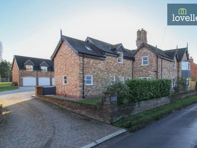 House for sale in Ashby Cum Fenby, North East Lincolnshire