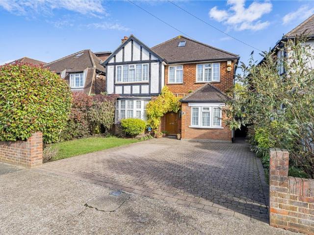 House for sale in New Malden, Greater London