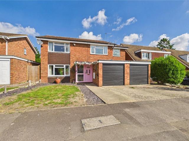 House for sale in Shinfield, Spencers Wood