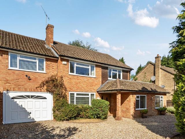 House for sale in Beaconsfield, Penn Bottom