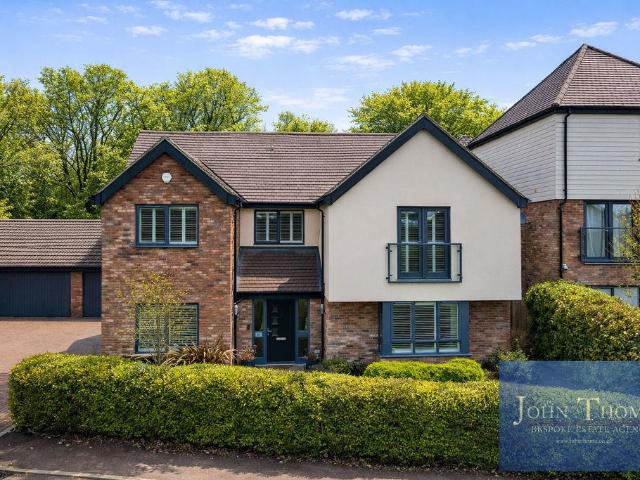 House for sale in Chigwell, Epping