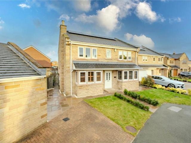 House for sale in West Ardsley, Tingley