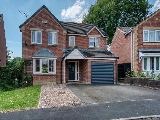 House for sale in Froggatt, East Midlands