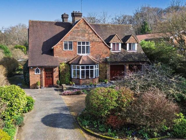 House for sale in Wormley, Fole