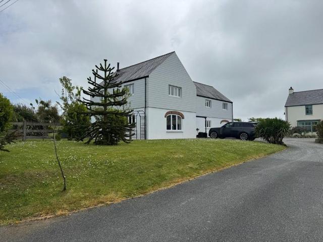 House for sale in Mesur-y-dorth, Llandeloy