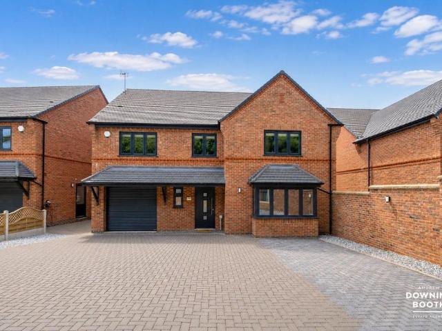 House for sale in Wimblebury, Chadsmoor
