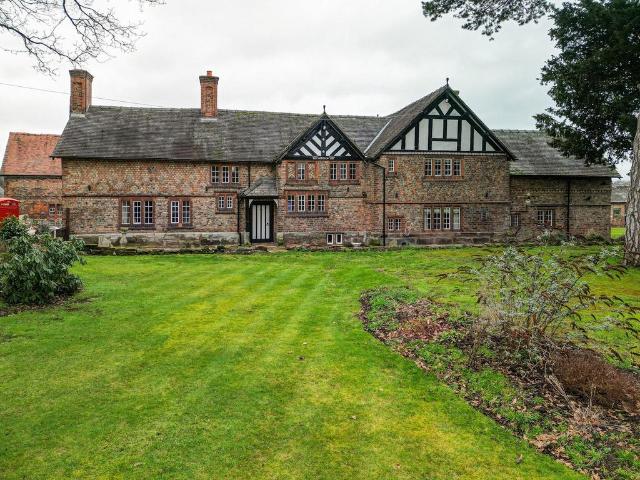 House for sale in Mossbrow, Trafford